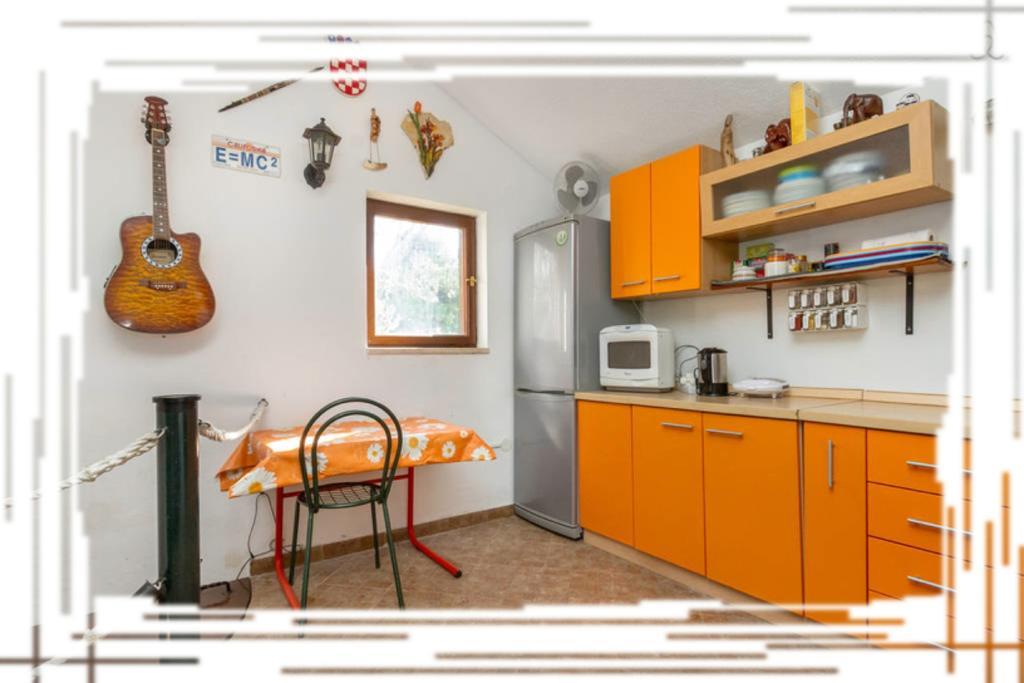 Hostel Oktarin Kaštela エクステリア 写真